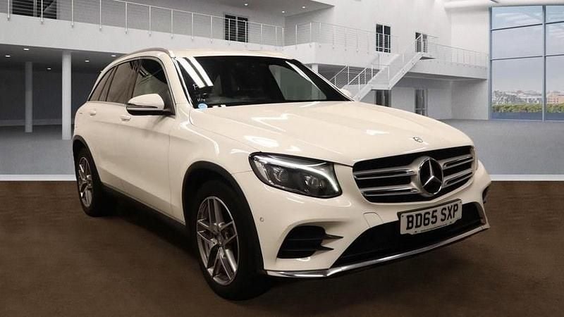 White Used 2015 Mercedes GLC220 AMG line Estate | £13,495 (Expensive) - Image 1/4