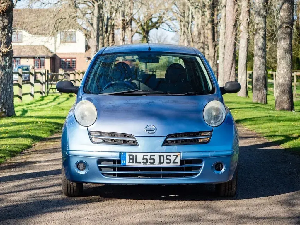 Begagnad Nissan Micra S 79 HK (58 kW) 2006 Blå Halvkombi