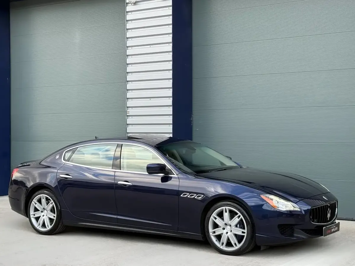 Used Maserati Quattroporte 404 HP (297 kW) 2013 Blue Sedan