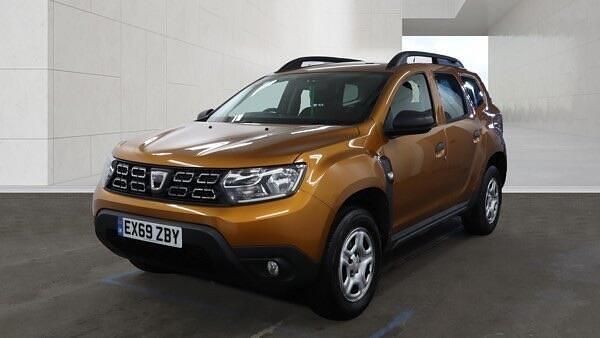 Used Dacia Duster Essentiel 114 HP (83 kW) 2019 Orange SUV