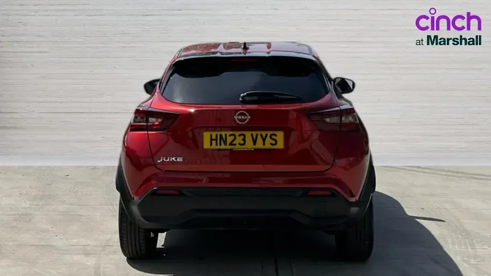 Used Nissan Juke N-Connecta 114 HP (83 kW) 2023 Red SUV