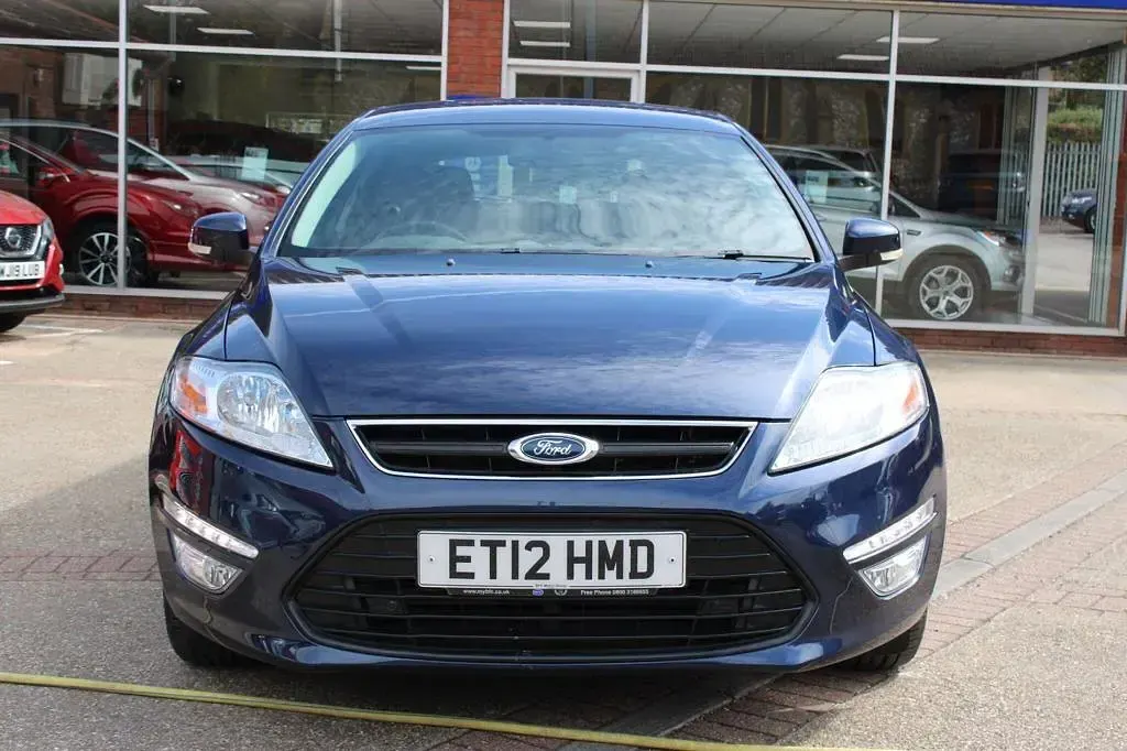 Used Ford Mondeo Zetec 140 HP (102 kW) 2012 Blue Hatchback