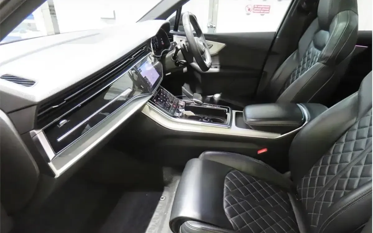 Usado Audi SQ7 435 CV (319 kW) 2020 Negro SUV