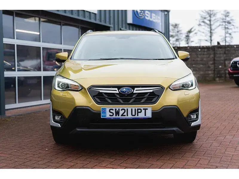 Used Subaru XV 150 HP (110 kW) 2021 Yellow SUV