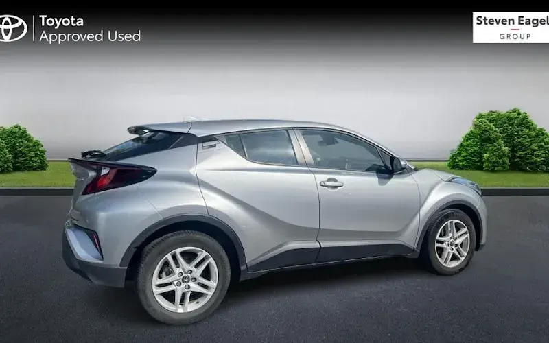 Used Toyota C-HR 122 HP (89 kW) 2022 Silver SUV