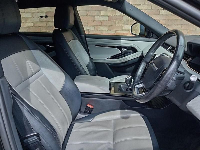 Used Land Rover Range Rover evoque R-Dynamic 150 HP (110 kW) 2020 Black SUV