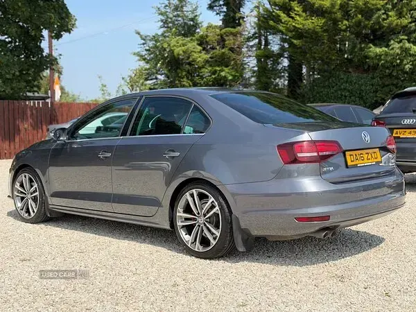 Used VW Jetta GT 150 HP (110 kW) 2016 Grey Sedan