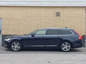 Used Volvo V90 Inscription 235 HP (172 kW) 2017 Blue Estate