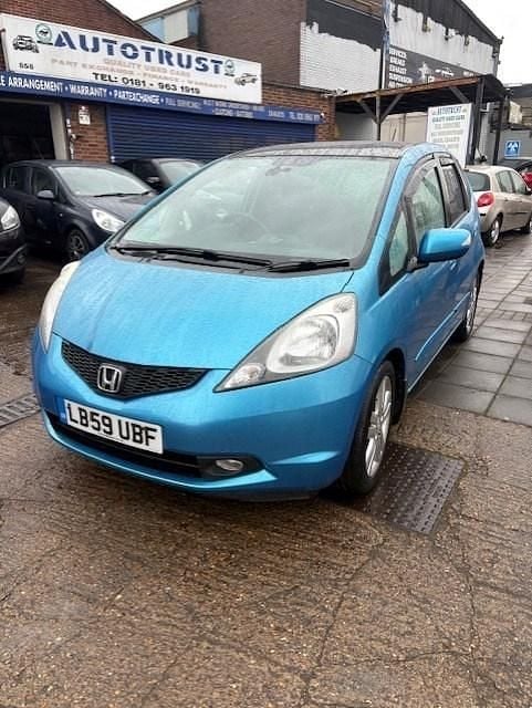 Begagnad Honda Jazz EX 100 HK (73 kW) 2010 Blå Halvkombi