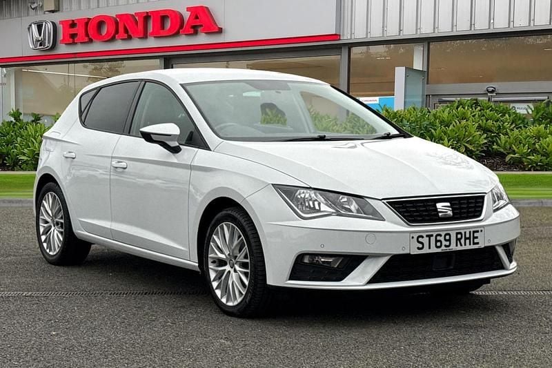 Used Seat Leon SE Dynamic 2020 White Hatchback
