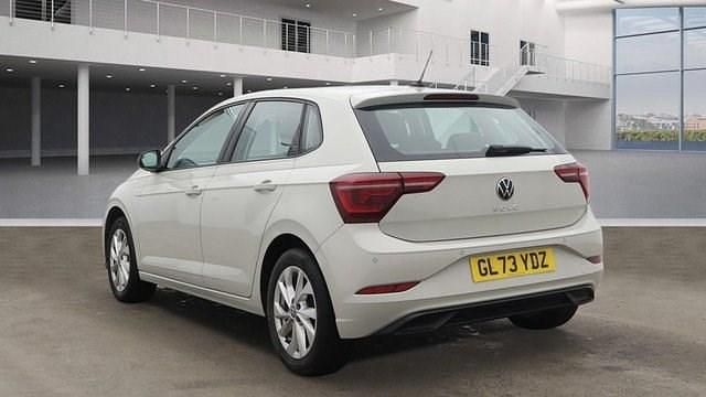 Used BMW 118 Sport Line 140 HP (102 kW) 2023 White Hatchback