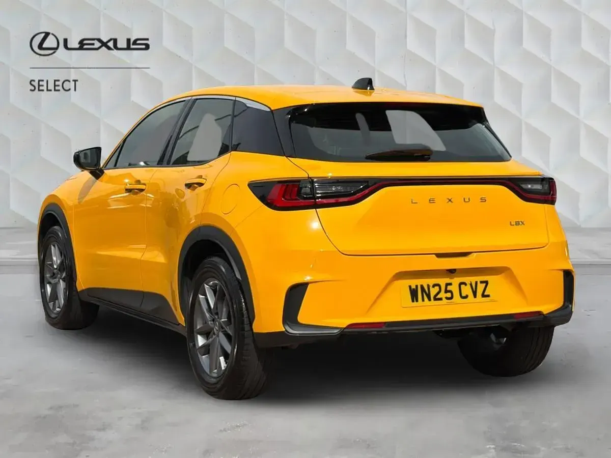 Used Lexus LBX 136 HP (100 kW) 2025 Yellow SUV