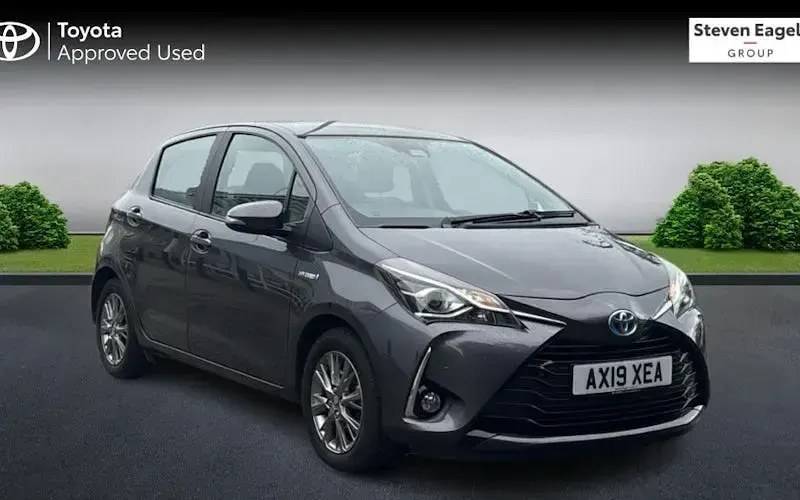 Used Toyota Yaris Hybrid 101 HP (74 kW) 2020 Hatchback