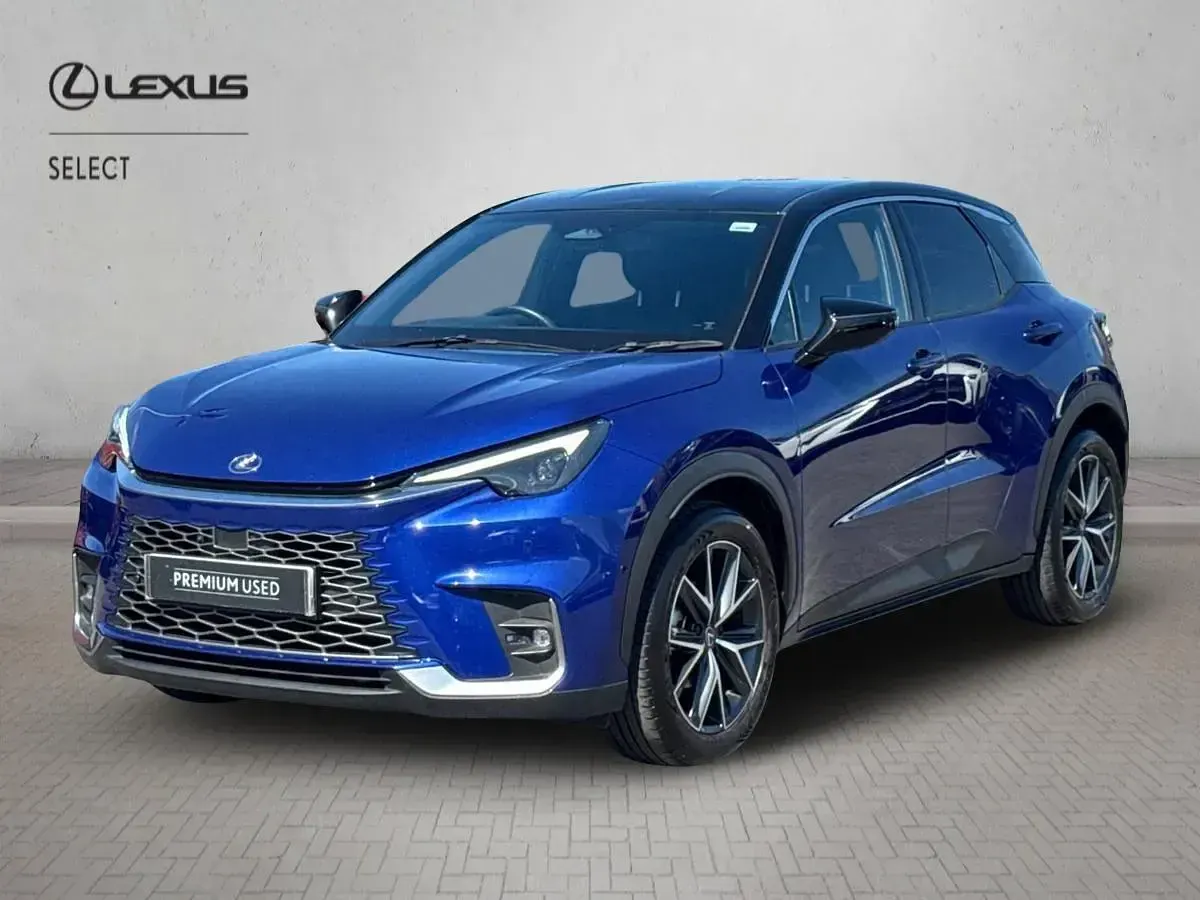 Used Lexus LBX 136 HP (100 kW) 2024 Blue/black SUV