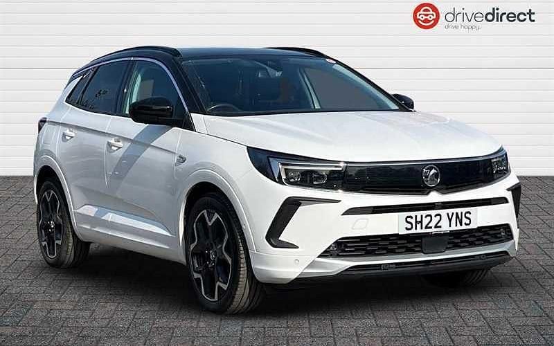 Solid white jade Used 2022 Vauxhall Grandland X Elite SUV | £15,800 (Fair price) - Image 1/4