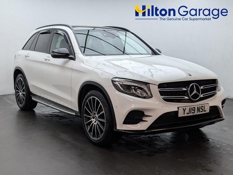 White Used 2019 Mercedes GLC250 AMG Estate | £22,150 (Fair price) - Image 1/4