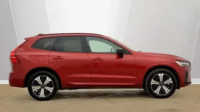 Used Volvo XC60 Plus 345 HP (253 kW) 2025 SUV