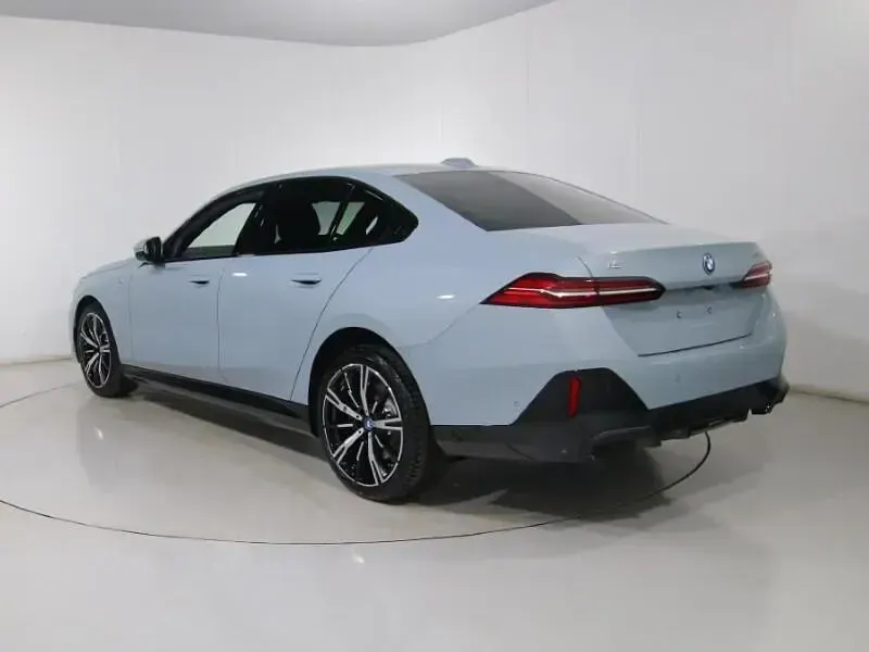 Used BMW i5 M Sport 250 kW (340 HP) 2025 Grey Sedan