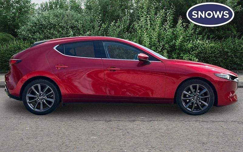 Usado Mazda 3 Inclusive 122 HP (89 kW) 2022 Vermelho Citadino