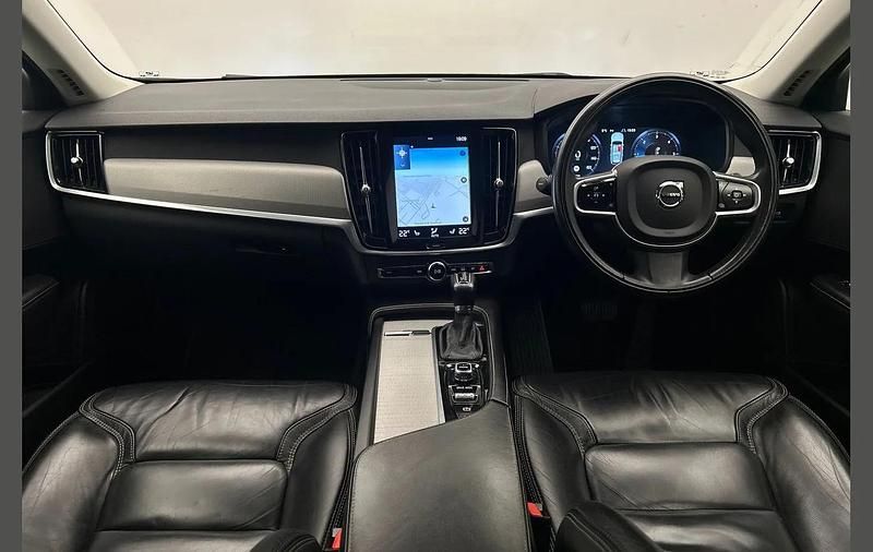 Used Volvo V90 Inscription 187 HP (137 kW) 2017 Grey Estate