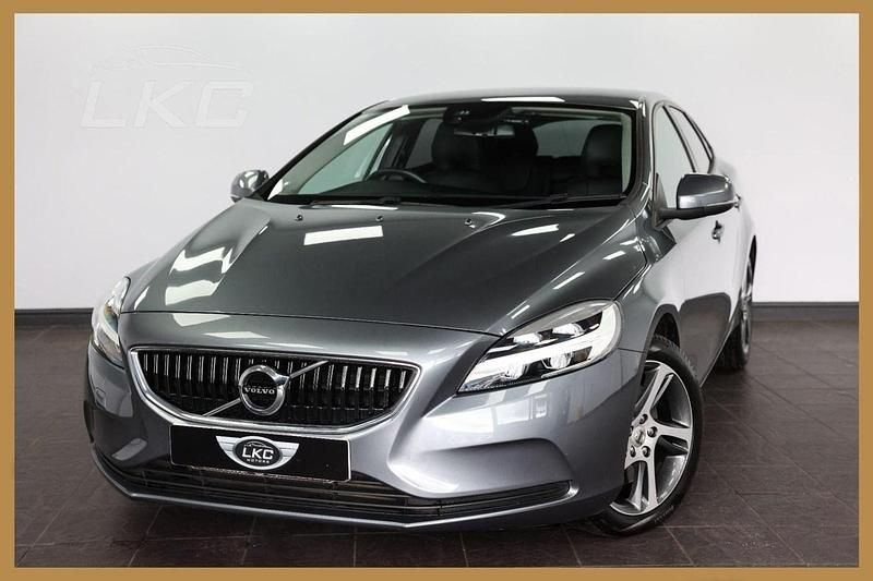 Grey Used 2018 Volvo V40 Momentum Estate | £13,990 (Fair price) - Image 1/4