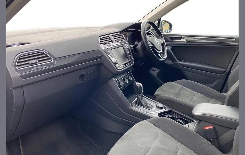 Used VW Tiguan SEL 147 HP (108 kW) 2016 Silver SUV