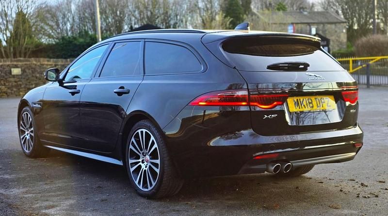 Used Jaguar XF Sportbrake R-Sport 180 HP (132 kW) 2018 Black Estate
