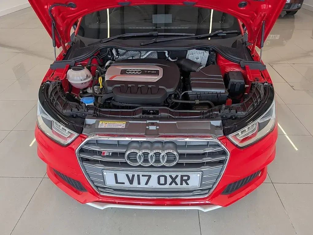 Used Audi S1 231 HP (169 kW) 2017 Red Hatchback