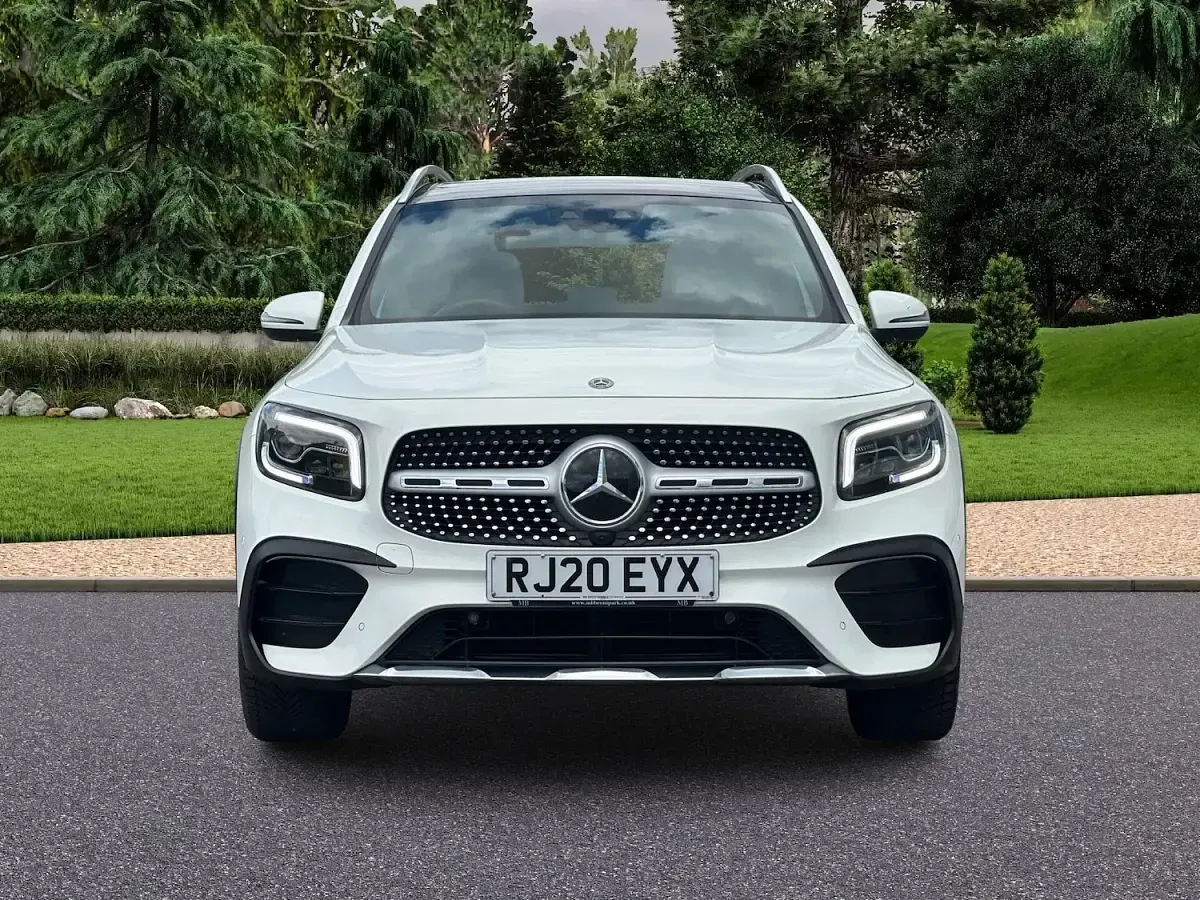 Used Mercedes GLB200 AMG Line Premium Plus 160 HP (117 kW) 2020 White SUV