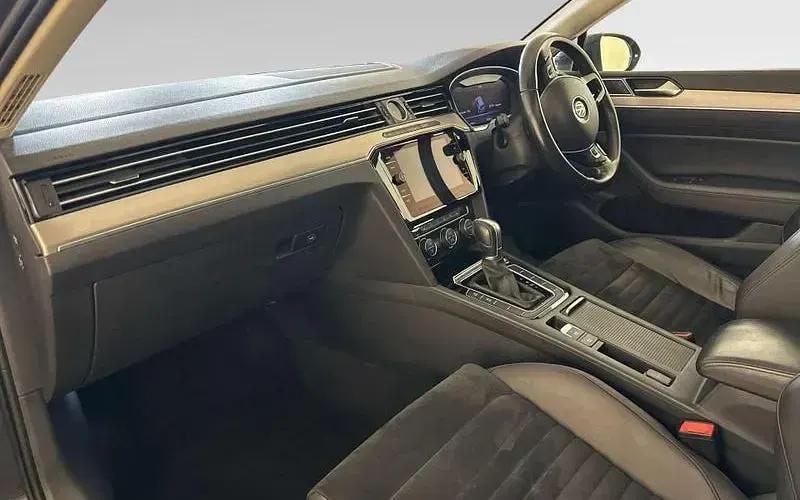 Used VW Passat GT 150 HP (110 kW) 2019 Grey Estate