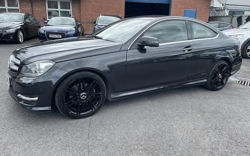 Used Mercedes C220 AMG 170 HP (125 kW) 2012 Black Coupe