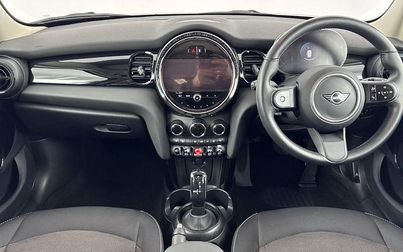 Used Mini Cooper Classic 136 HP (100 kW) 2022 Silver Hatchback