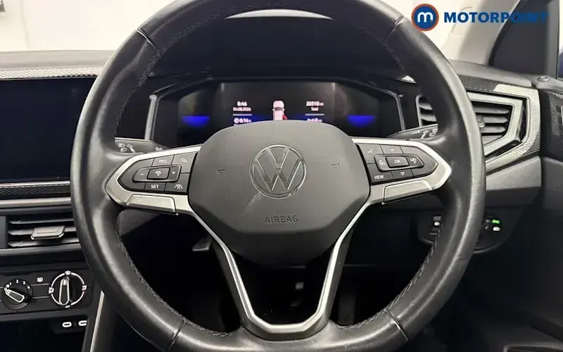 Used VW Taigo Life 110 HP (80 kW) 2023 Blue SUV