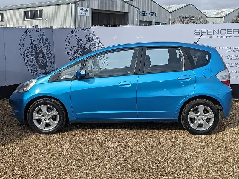 Used Honda Jazz ES 100 HP (73 kW) 2010 Blue Hatchback