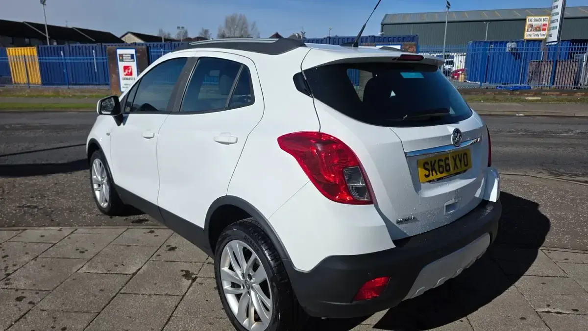 Used Vauxhall Mokka 115 HP (84 kW) 2017 White SUV