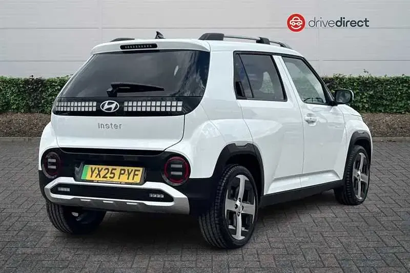 Used Hyundai Inster 85 kW (116 HP) 2025 White Hatchback