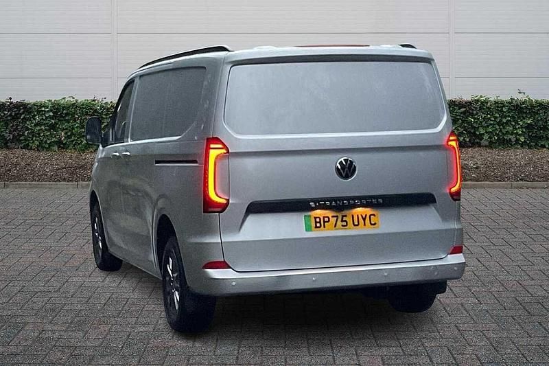 New VW Transporter Pro 100 kW (136 HP) 2025 Light grey Van