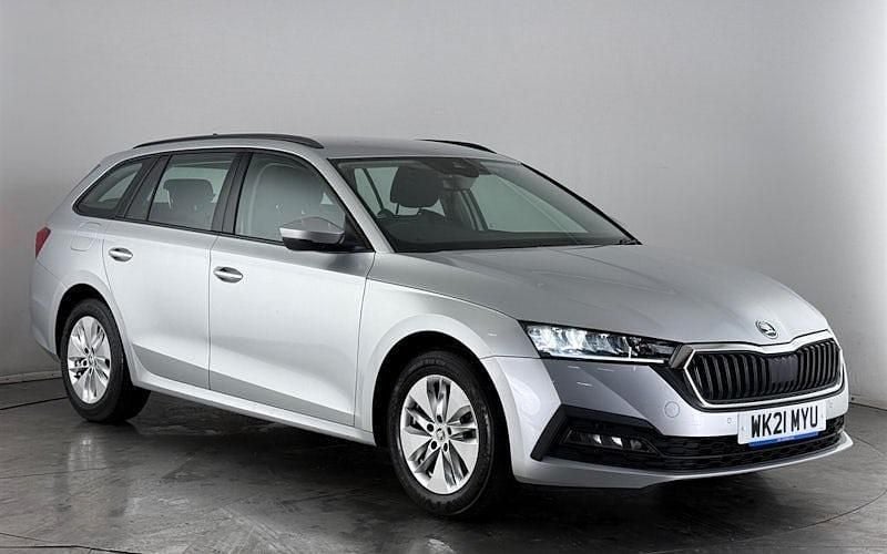 Used 2024 Skoda Octavia SE Technology Estate | £15,850 (Super price) - Image 1/3