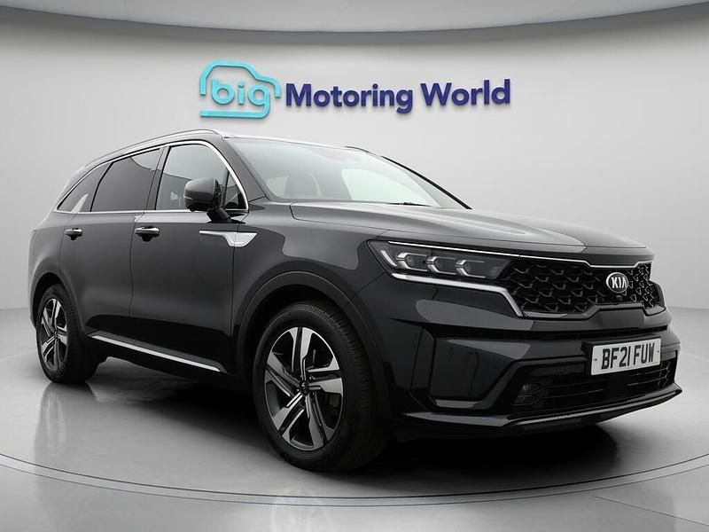 Black Used 2021 Kia Sorento 4 SUV | £31,000 (Fair price) - Image 1/4