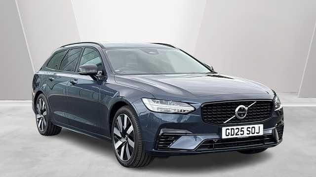 New 2025 Volvo V90 Plus Estate | £54,900 (Good price) - Image 1/4