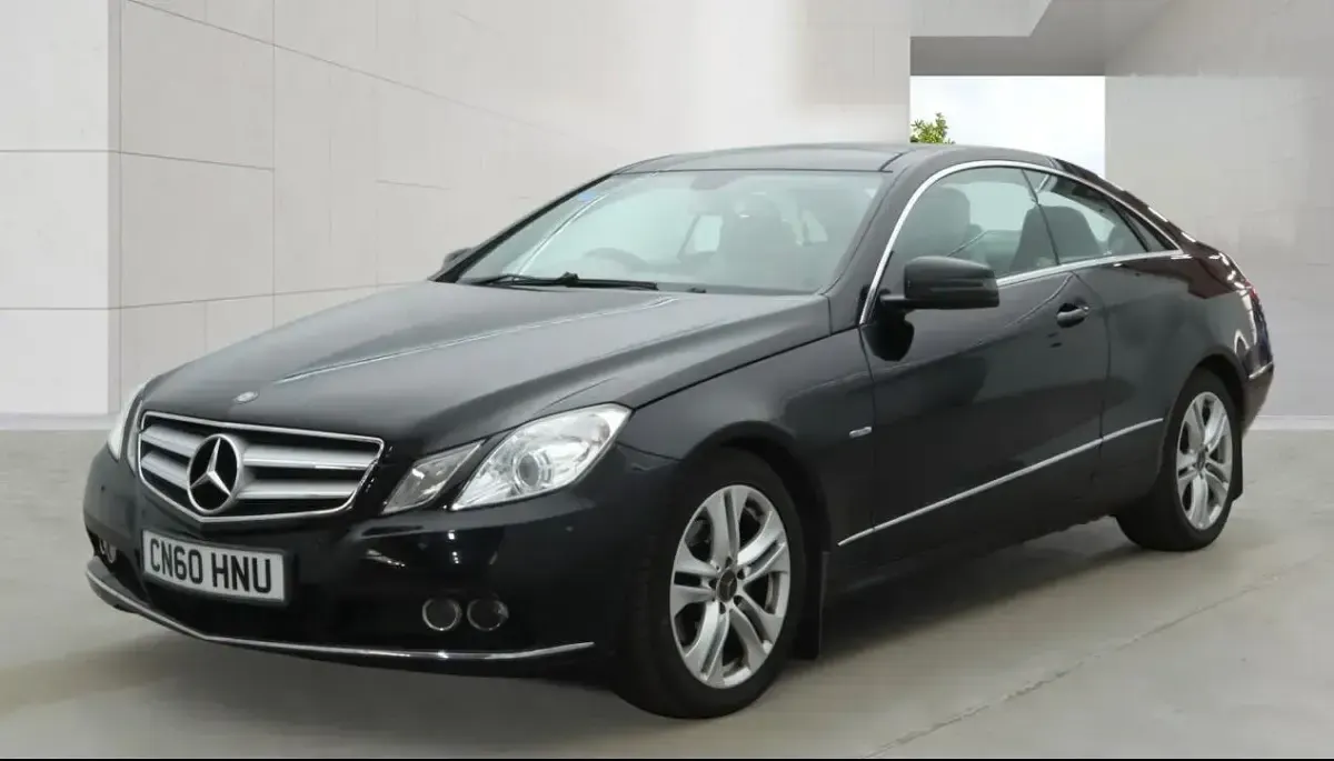 Used Mercedes E220 SE 2010 Black Coupe