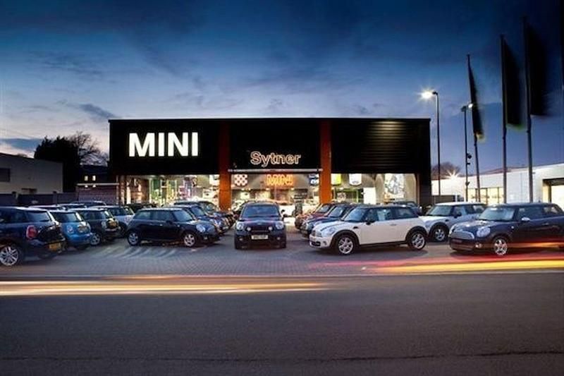 Used Mini Cooper Countryman Classic 134 HP (98 kW) 2022 Green SUV