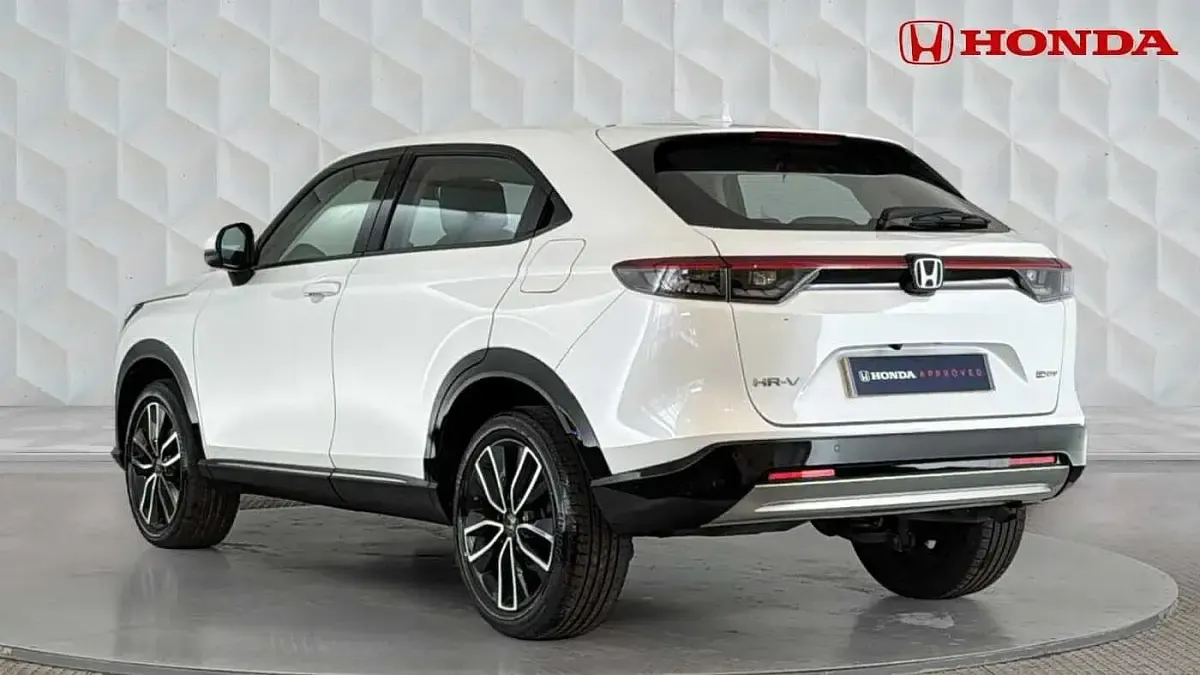Used Honda HR-V Advance 129 HP (94 kW) 2022 Platinum white SUV