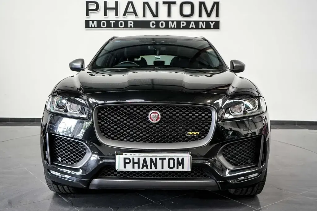Used Jaguar F-Pace S 300 HP (220 kW) 2019 Black SUV