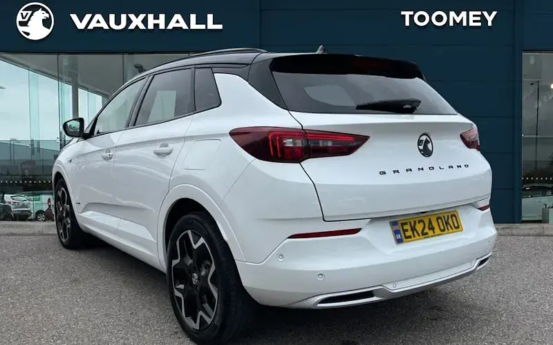 Used Vauxhall Grandland X Ultimate 224 HP (164 kW) 2024 White SUV