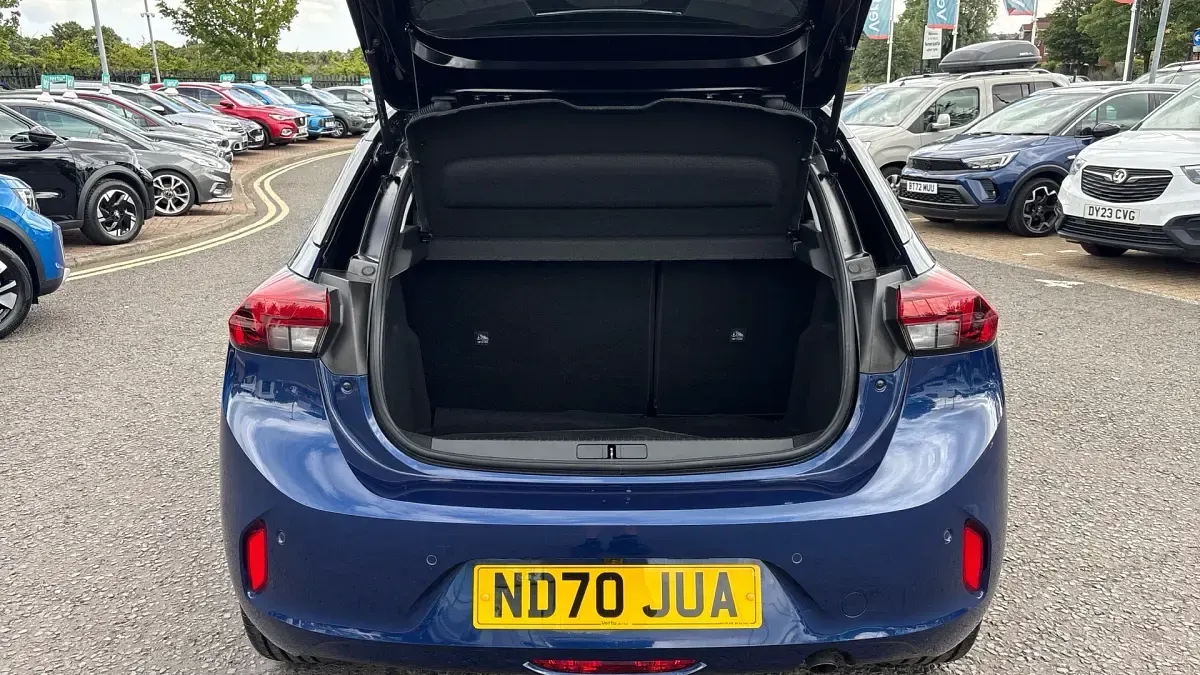 Used Vauxhall Corsa Elite 101 HP (74 kW) 2020 Blue Hatchback