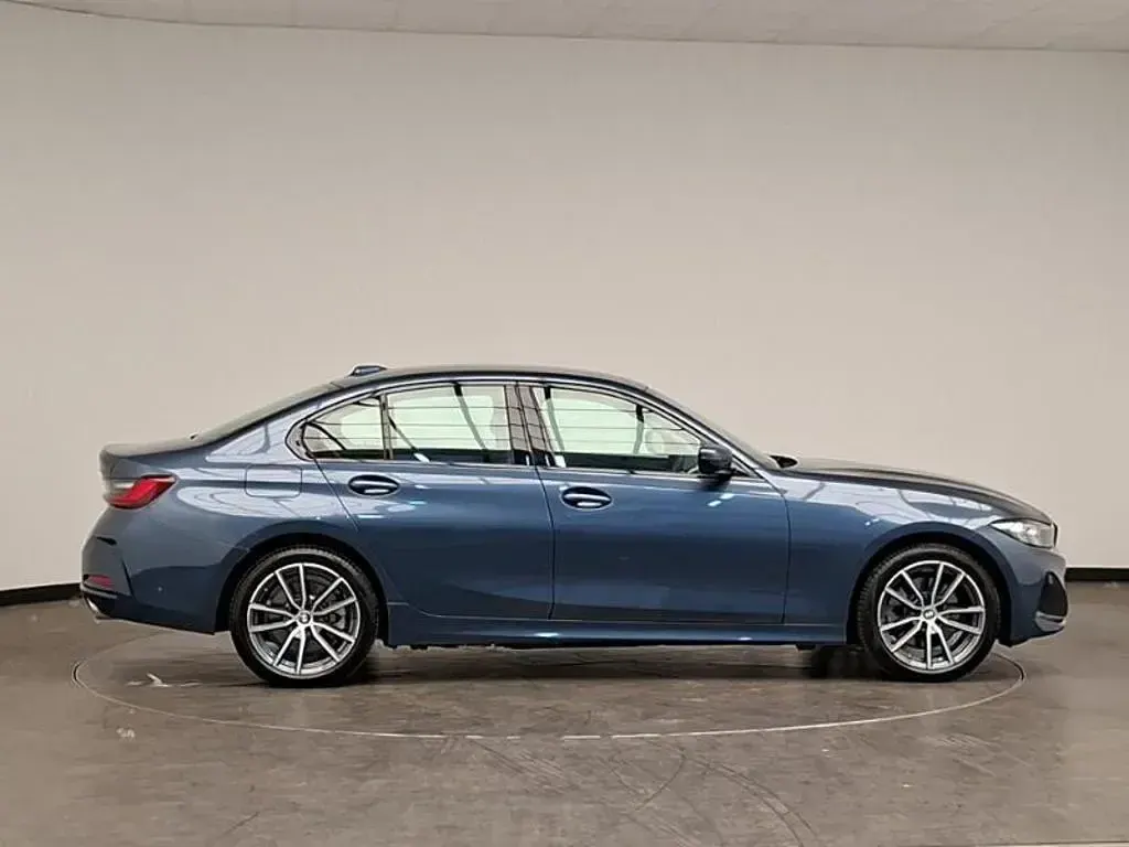 Used BMW 330e Sport Line 292 HP (214 kW) 2026 Blue Sedan