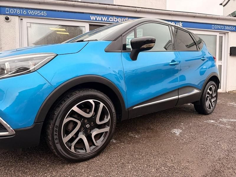 Usado Renault Captur Dynamique 90 HP (66 kW) 2016 Azul SUV