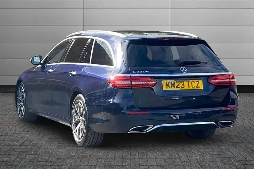 Used Mercedes E200 AMG Line Premium 200 HP (147 kW) 2023 Nautic blue Estate