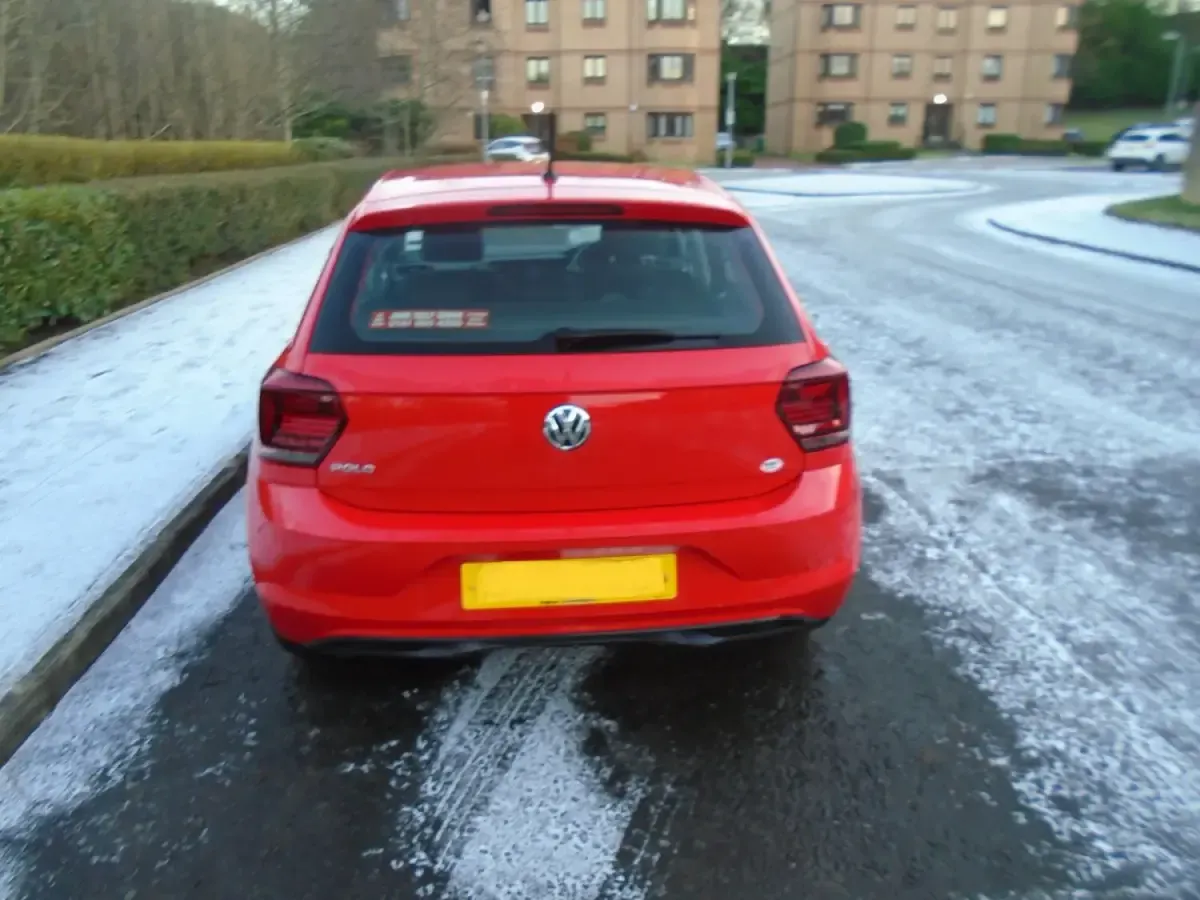 Used VW Polo SE 65 HP (47 kW) 2019 Red Hatchback